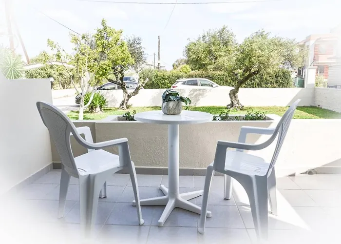 Ξενοδοχείο με διαμερίσματα Stacy's 3*