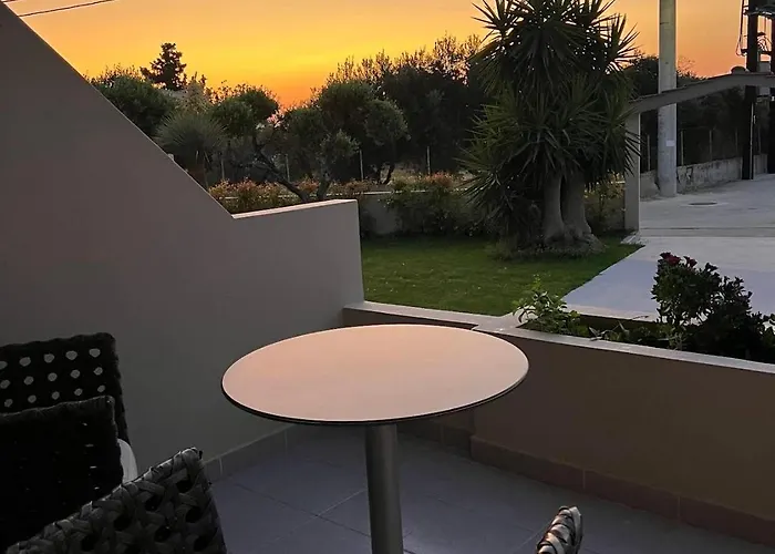 Stacy's Appart hôtel Kremastí