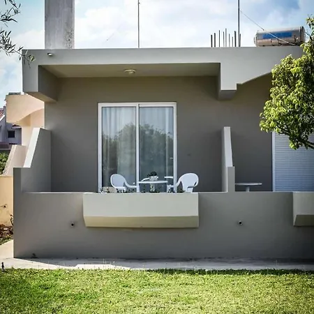 Stacy's Aparthotel Kremastí