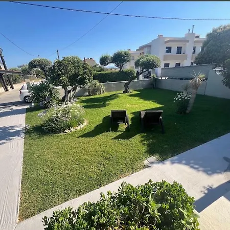 Stacy's Apart Otel 3*